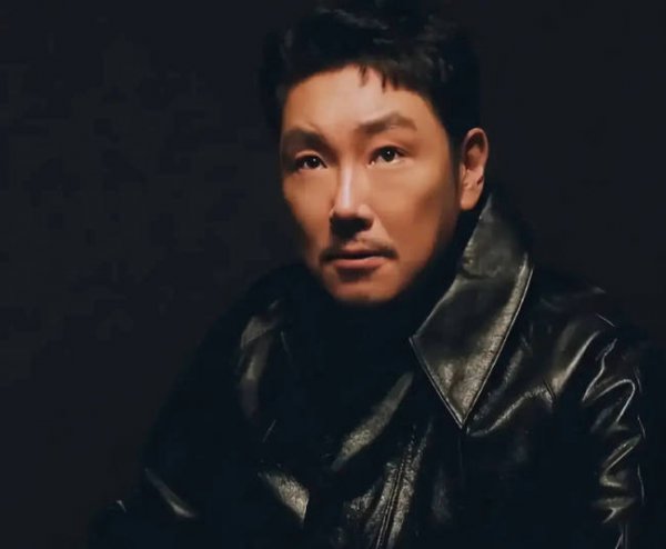 韩星赵震雄承认儿时违规事实！否定性暴力联系算作